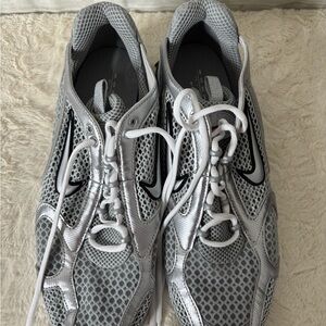 Nike Gray and White Mesh Sneakers(A142)